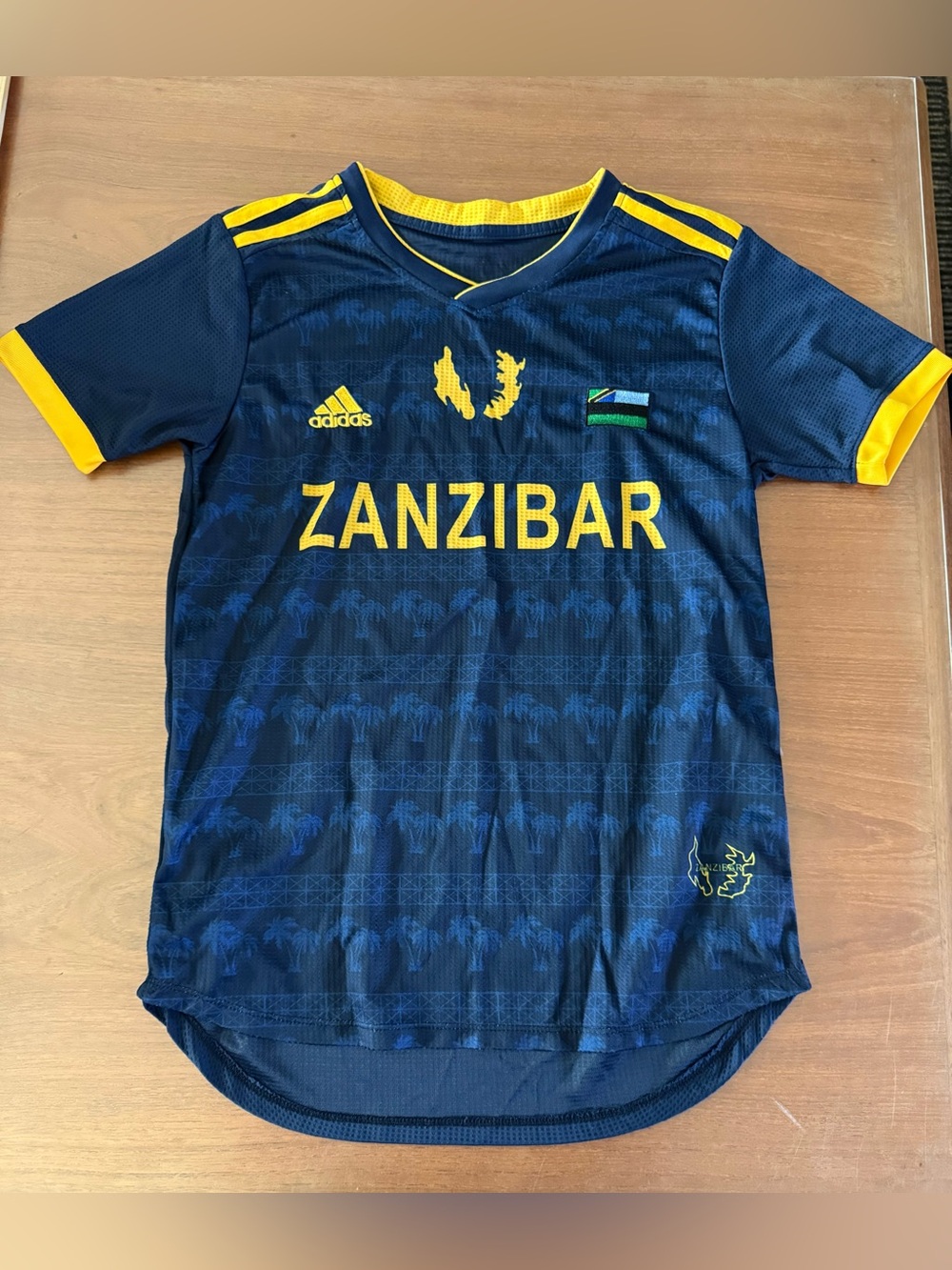adidas Zanzibar Soccer Jersey Navy Gold Palm Print Men’s Small
